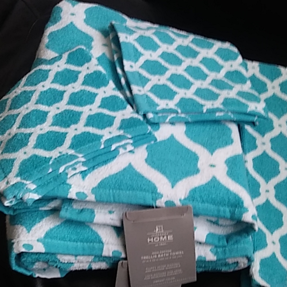 6 pc. Bath towel set